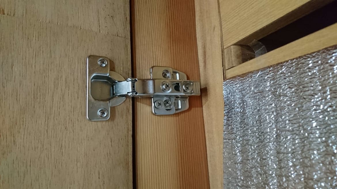 蝶番交換 知多市 | 知多市で蝶番交換なら藤井建具店